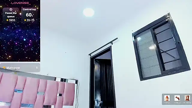 VALERIAQUEENTS__ webcam
