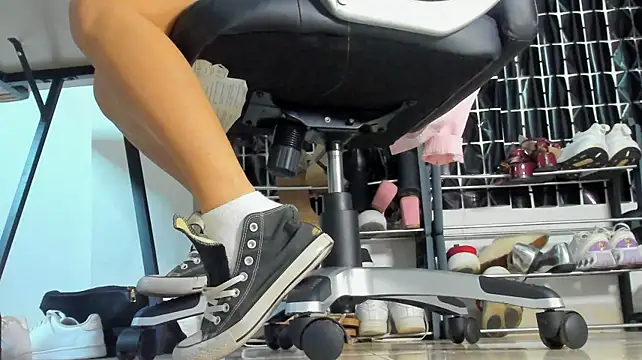 MissAlmaFenix webcam