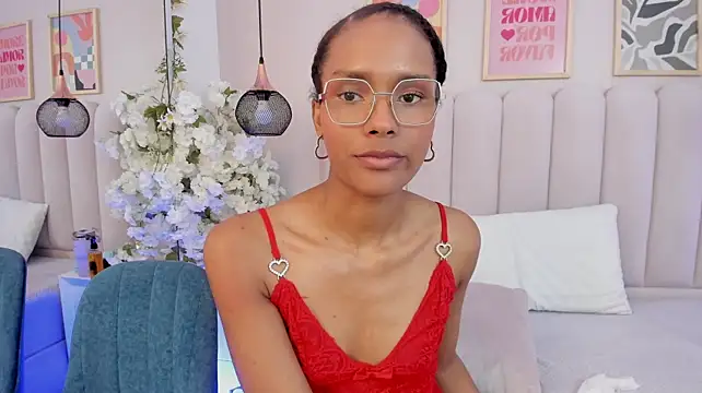 Megan__Hart_ live cam on StripChat