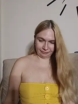 KisaVixen live cam preview