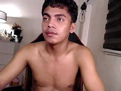 asianboyhunt (M young) - I am new here, please be kind & friendly