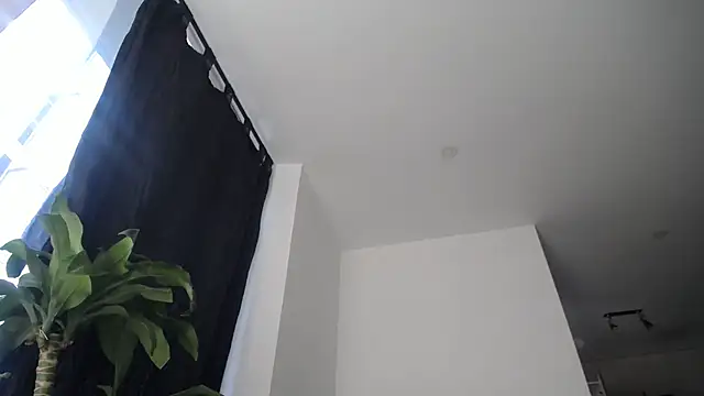 stormytt_ live cam on StripChat