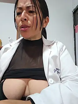 JustSamantha_ live cam on StripChat