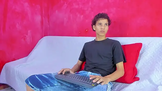 AXEL_DESIRE