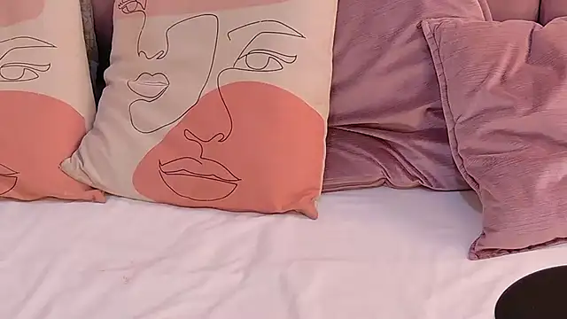 LeenaBrown webcam
