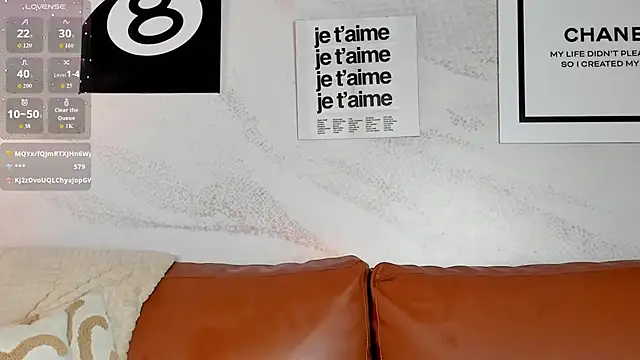 Aprillbrunette