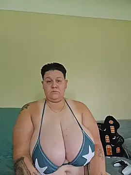 DevilDahm live cam preview