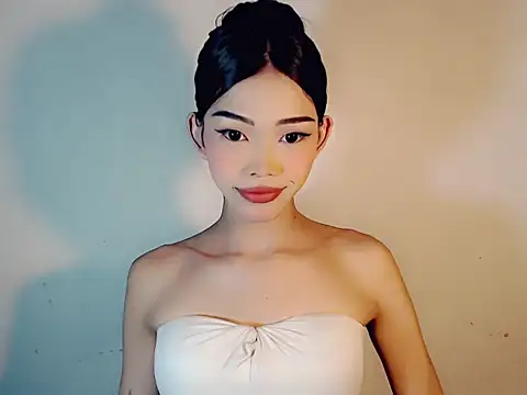 holyakiesha