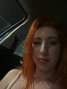 Daddyslittleslutfox's cam show statistics and live stream