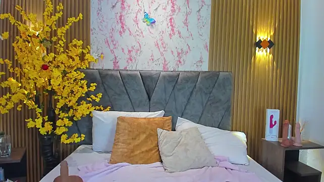 Thais_kim live cam preview