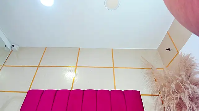 Violett_Evanz1 live cam preview