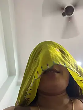Miss_kanika76 live cam preview