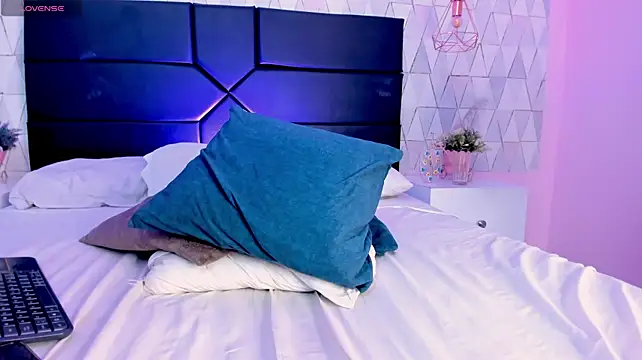 MailynGarcia live cam preview