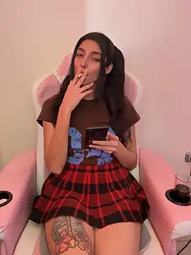 Felicia_smok3
