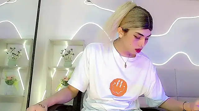 Daniela_Pink_