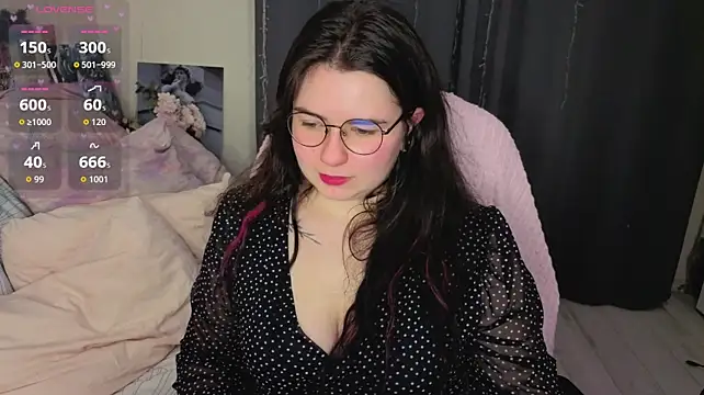 Kitty-Katty live cam on StripChat