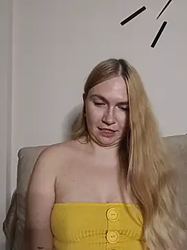 KisaVixen live cam on StripChat