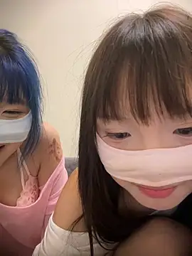 Rocket-Girl live cam preview