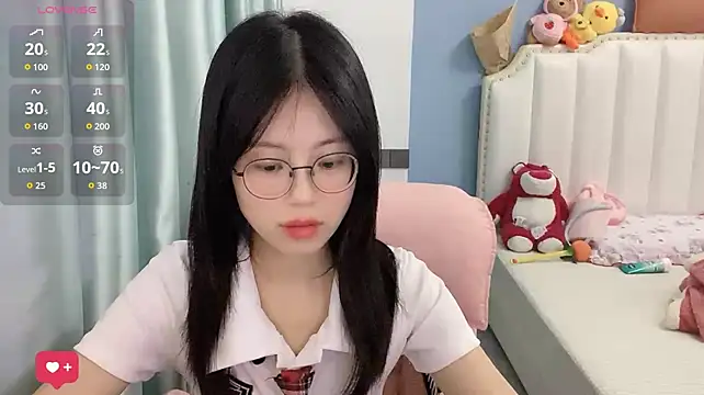 luna-666 stripchat