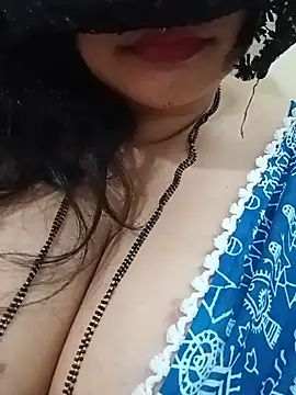 MONA_DARLING31