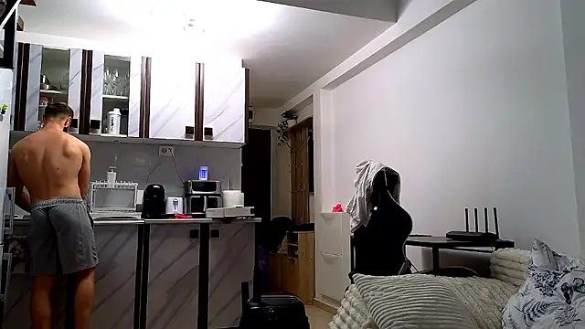 RyanStorm_ webcam
