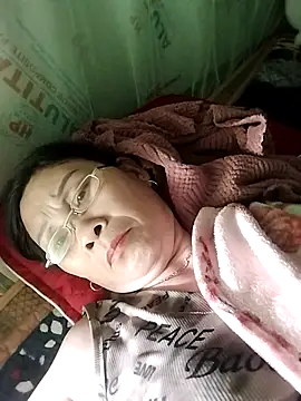 Alisa_x9x webcam