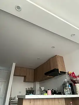 valery_mora webcam
