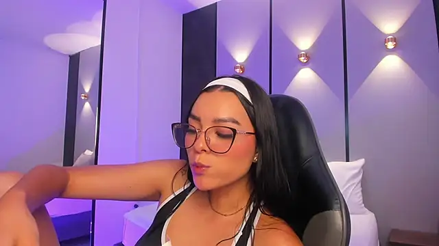 emily_tolson webcam