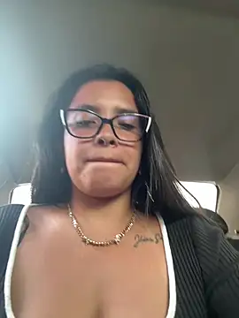 Miss_Bella_Flame webcam