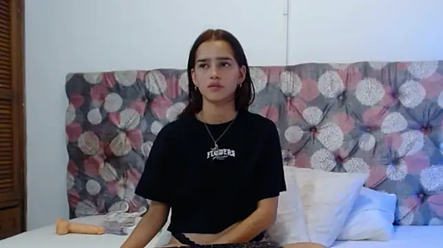MelodyMansson webcam