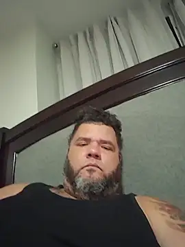 HotDominicanCum webcam