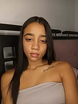 Zoe_Sweett18 webcam