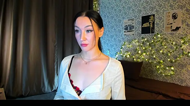 DianaDrama webcam