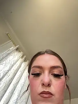 gigimartinskii1 live cam on StripChat