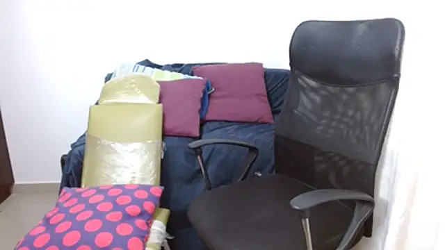 Angel_Naye webcam