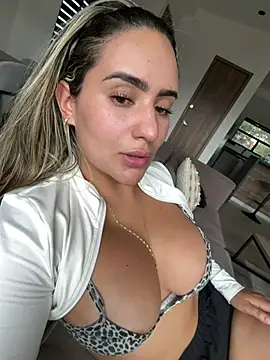 miilana_ (F young) - FULL MAKED + 0IL