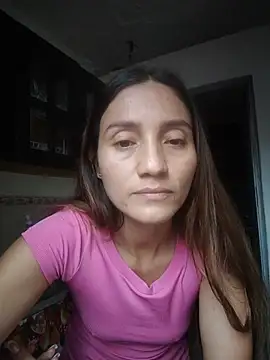 isaa- live cam on StripChat