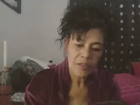 Exotic_Busty_Curvy_Sasha live cam on StripChat