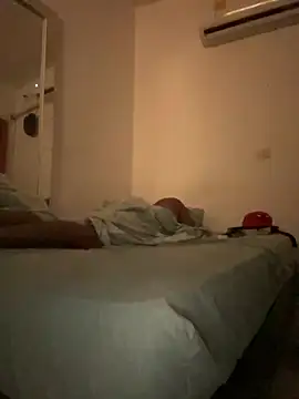 bigdick211292 live cam on StripChat