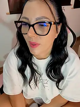 ReiyaRey live cam
