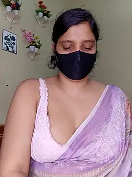 Rose-luckey webcam
