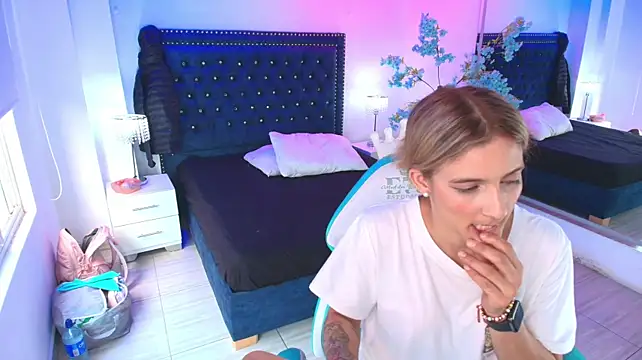 Juliieta_gray live cam preview