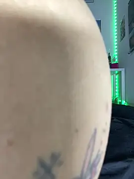 Astrid_Porno live cam preview