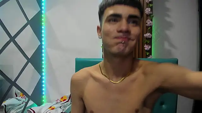 danny_prince (M twink) - oil show over my ass