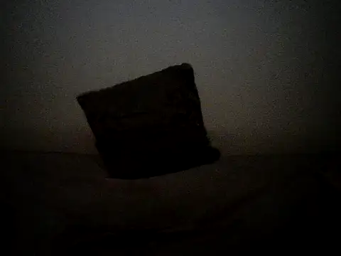Petite_mwende live cam preview