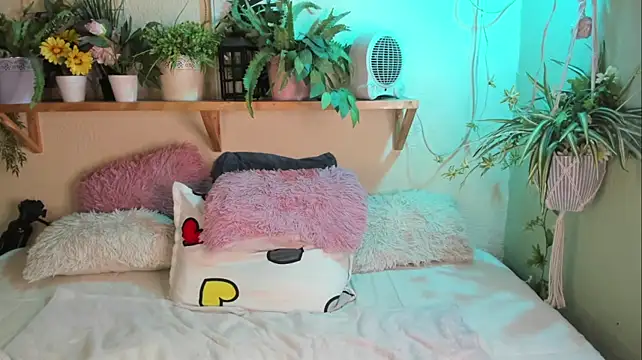 MiaaRose live cam preview