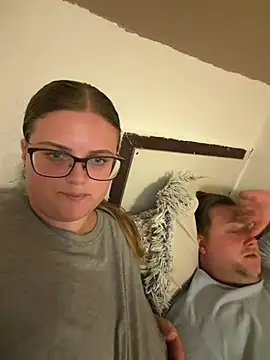CurvyPaar2 webcam