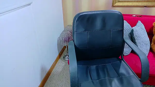 nicolettcolin1