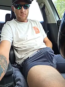 thatguy7733 (Ask my age) - Shorts off