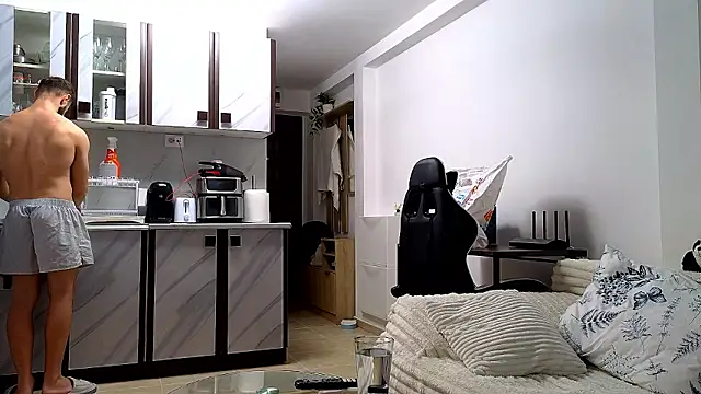 RyanStorm_ live cam preview